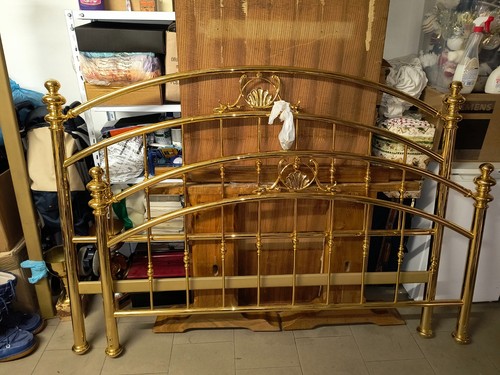 Letto matrimoniale ottone - in,
