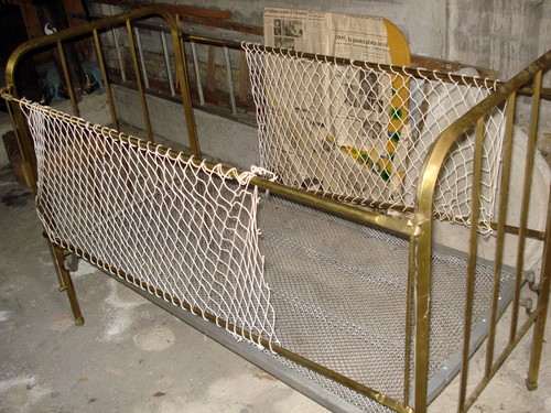 Letto bambino ottone - in,