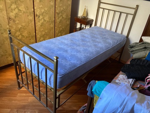 Letto ottone una piazza - una,